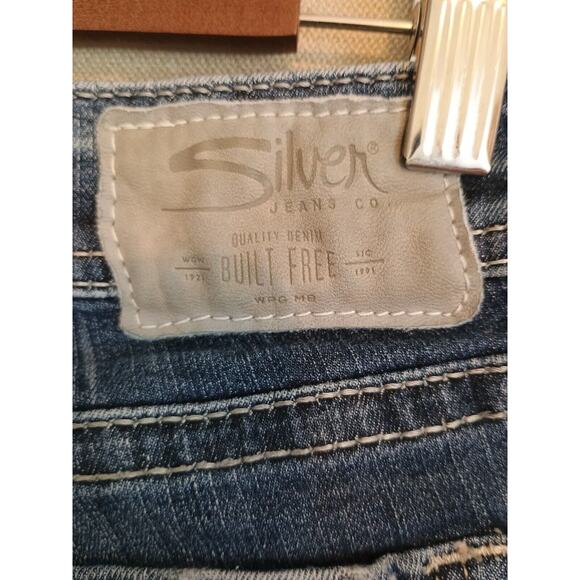 Silver Jeans Women's Blue 28x31 Suki High Slim Boot Cut Fluid Stretch Distressed - Picture 13 of 16